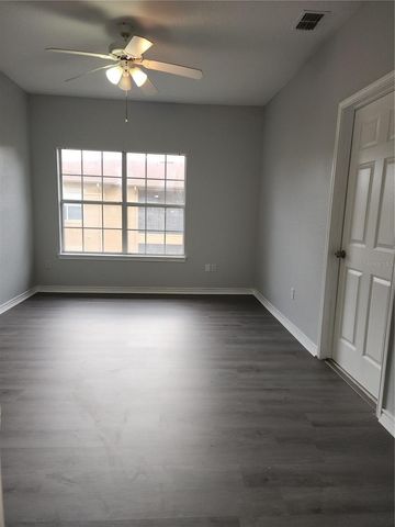 4323 BAYSIDE VILLAGE DRIVE 329, Tampa, FL 33615