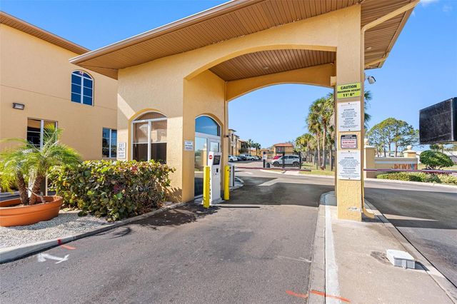 4323 BAYSIDE VILLAGE DRIVE 329, Tampa, FL 33615