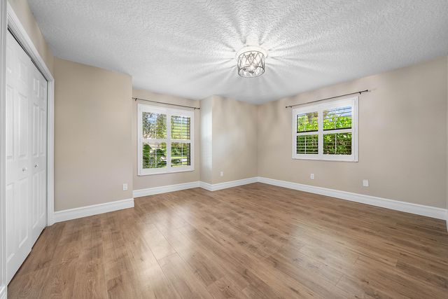 1506 Wiltshire Village Drive, Wellington, FL 33414