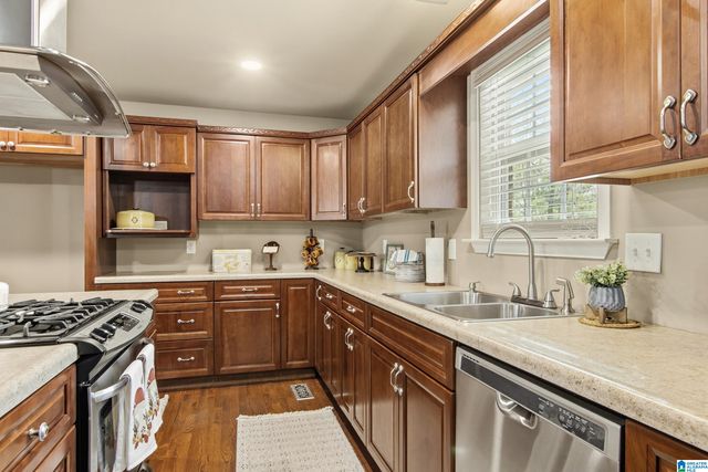 5785 EASTERN VALLEY ROAD, Mccalla, AL 35111