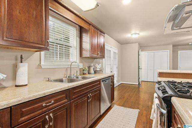 5785 EASTERN VALLEY ROAD, Mccalla, AL 35111