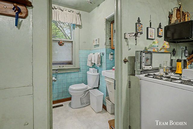 581 Harlan Avenue Ne, City Of Grand Rapids, MI 49503