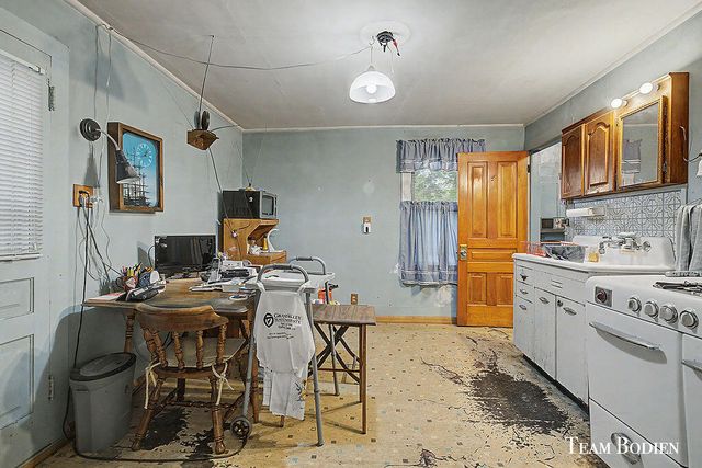 581 Harlan Avenue Ne, City Of Grand Rapids, MI 49503
