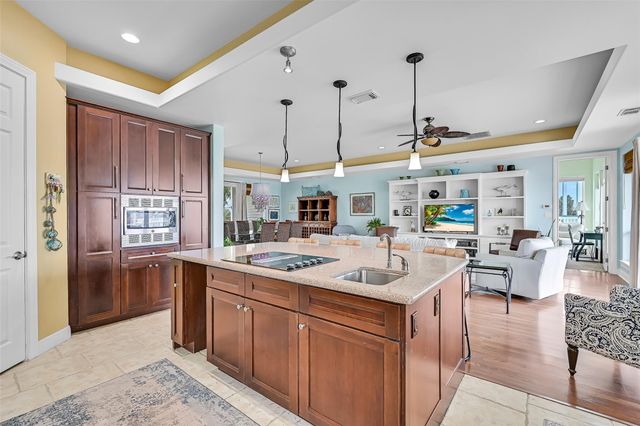 22313 Bay Vista, Galveston, TX 77554
