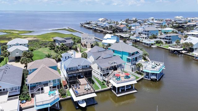 22313 Bay Vista, Galveston, TX 77554