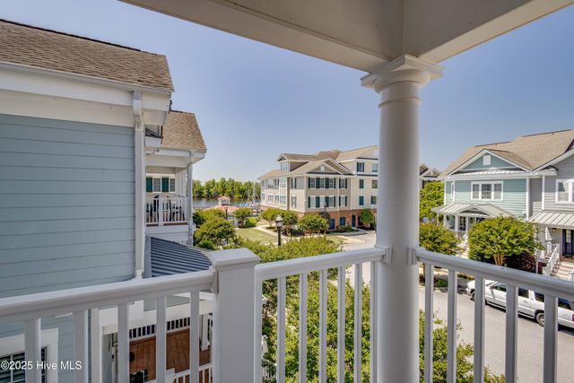 207 S Academy Street, Washington, NC 27889