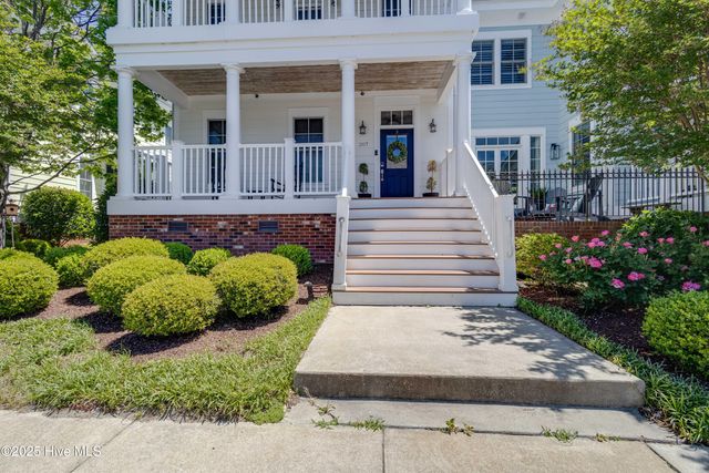 207 S Academy Street, Washington, NC 27889