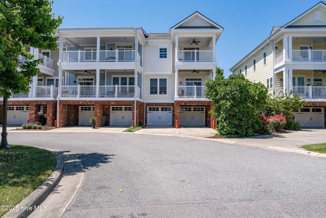 207 S Academy Street, Washington, NC 27889