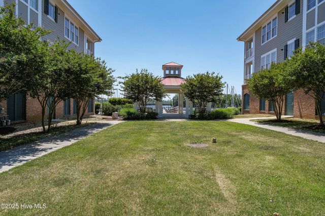 207 S Academy Street, Washington, NC 27889