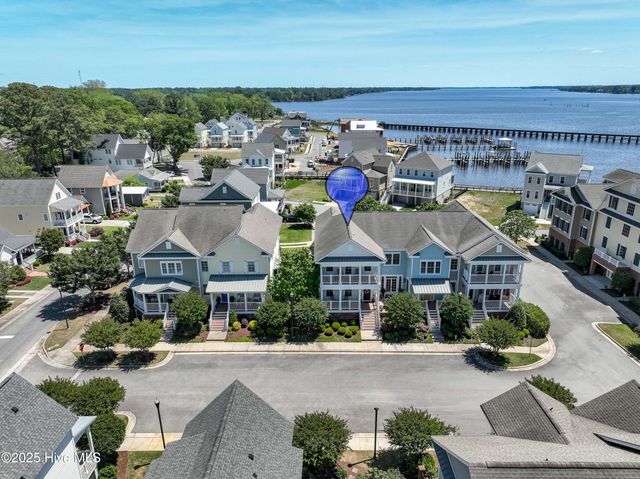 207 S Academy Street, Washington, NC 27889