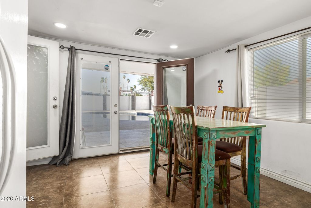 Image 19 of property listing at 5738 W PIERSON Street, Phoenix, AZ 85031