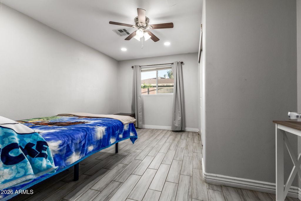 Image 28 of property listing at 5738 W PIERSON Street, Phoenix, AZ 85031