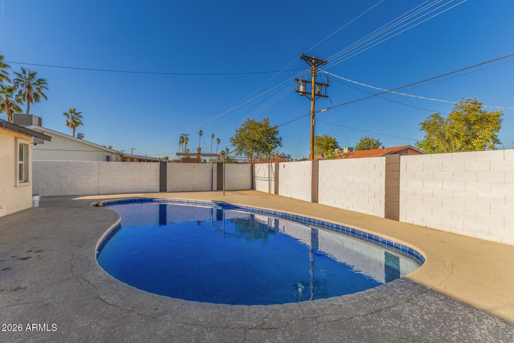 Image 41 of property listing at 5738 W PIERSON Street, Phoenix, AZ 85031