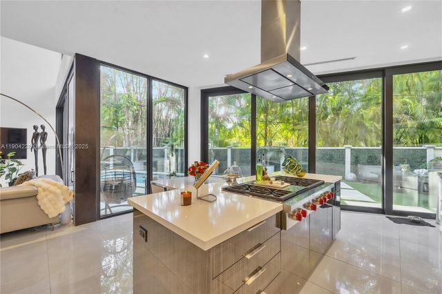 3764 Carmen Ct, Miami, FL 33133