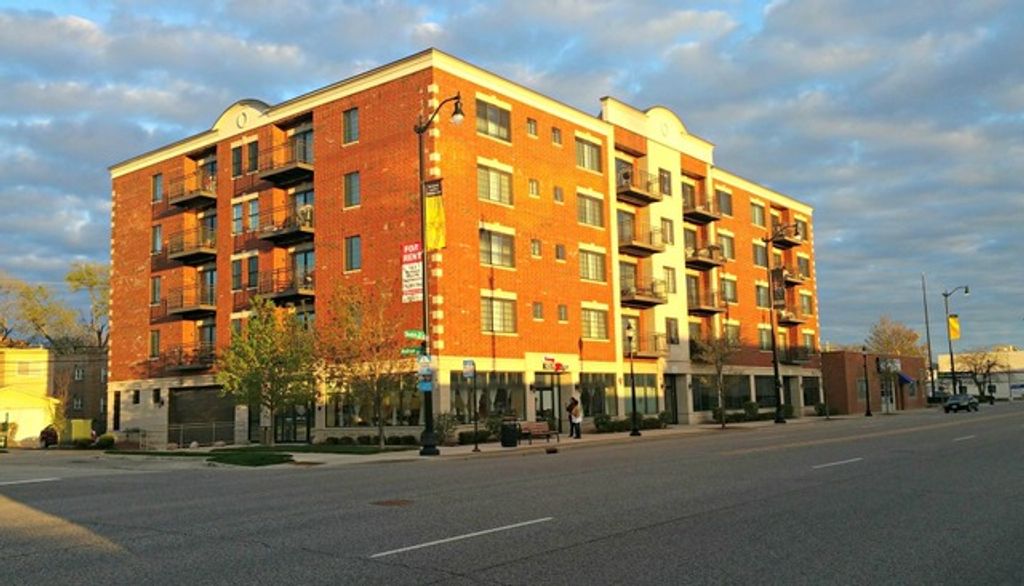 8255 Skokie Boulevard 501, Skokie, IL 60077