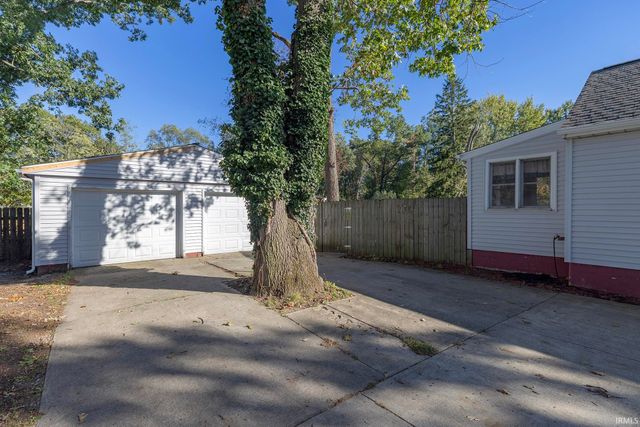 56578 Eastvue Drive, Osceola, IN 46561
