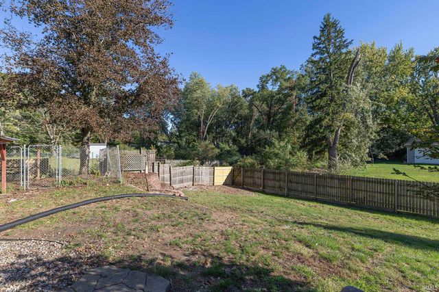 56578 Eastvue Drive, Osceola, IN 46561