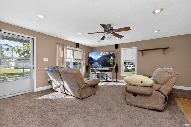 56578 Eastvue Drive, Osceola, IN 46561