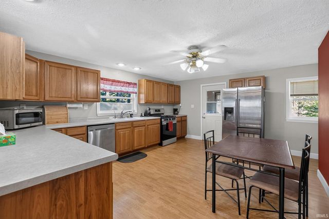 56578 Eastvue Drive, Osceola, IN 46561