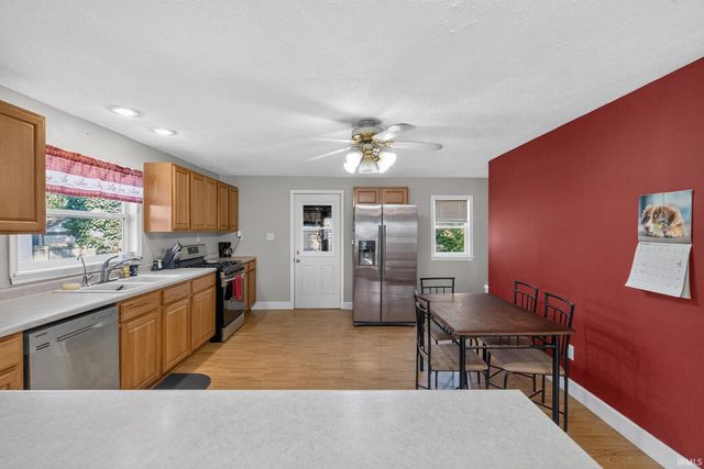 56578 Eastvue Drive, Osceola, IN 46561