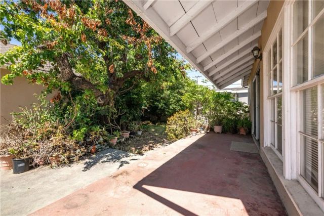 6103 E Coralite, Long Beach, CA 90808