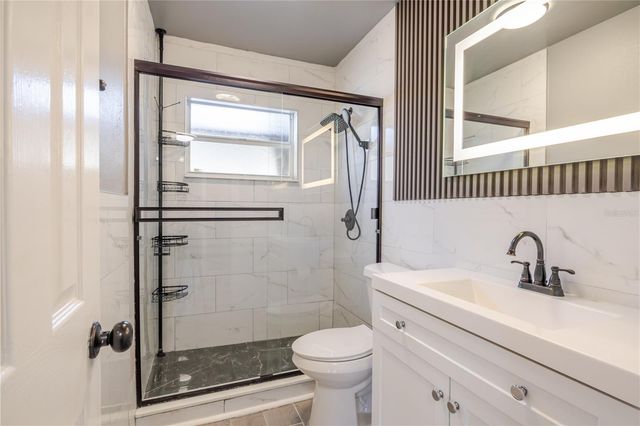 8725 N 52ND STREET, Tampa, FL 33617