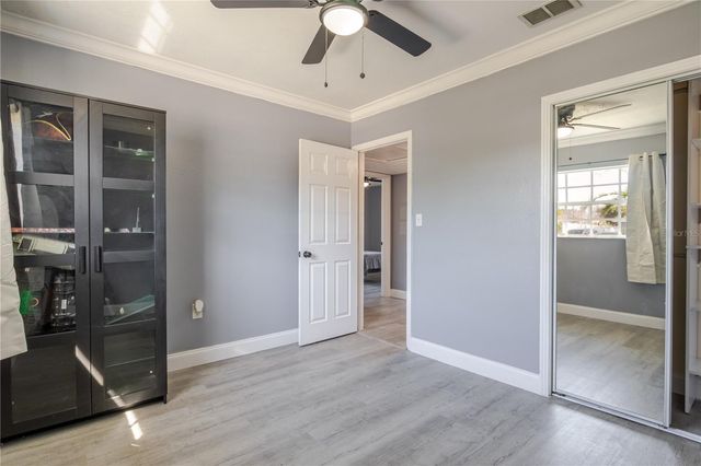 8725 N 52ND STREET, Tampa, FL 33617