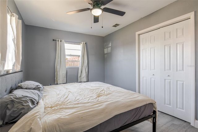 8725 N 52ND STREET, Tampa, FL 33617