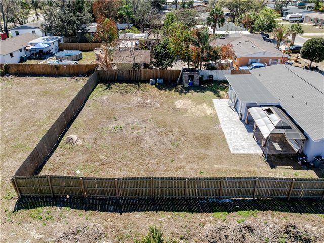 8725 N 52ND STREET, Tampa, FL 33617