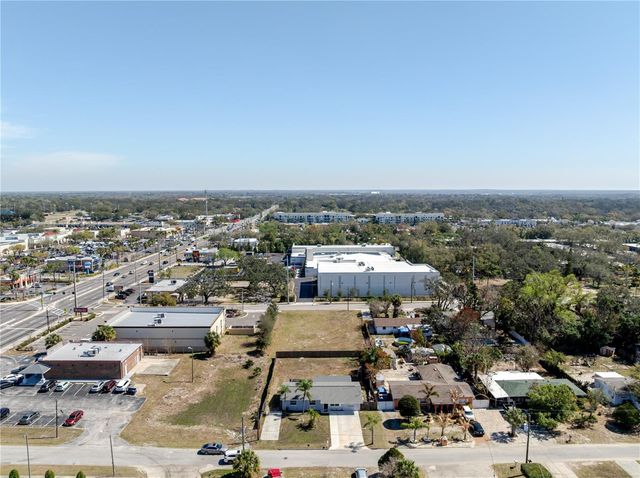 8725 N 52ND STREET, Tampa, FL 33617