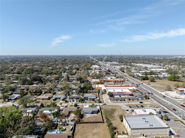 8725 N 52ND STREET, Tampa, FL 33617