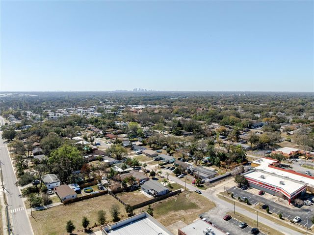 8725 N 52ND STREET, Tampa, FL 33617