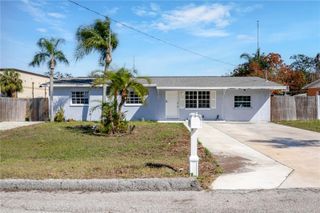 8725 N 52ND STREET, Tampa, FL 33617