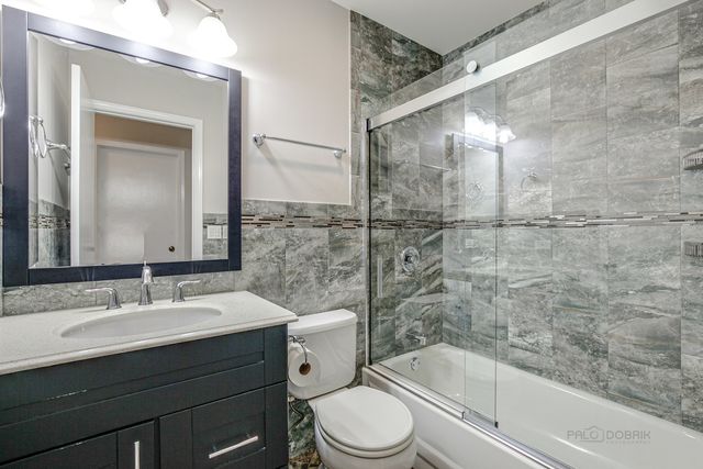 1291 Orleans Drive, Mundelein, IL 60060