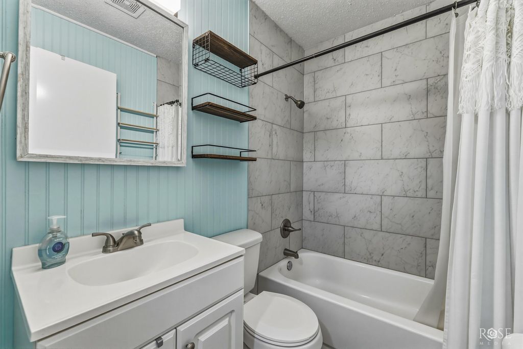 Image 19 of property listing at 1216 Linda Lee Drive, San Angelo, TX 76905