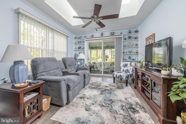 4 STEWART LN, Deptford, NJ 08096