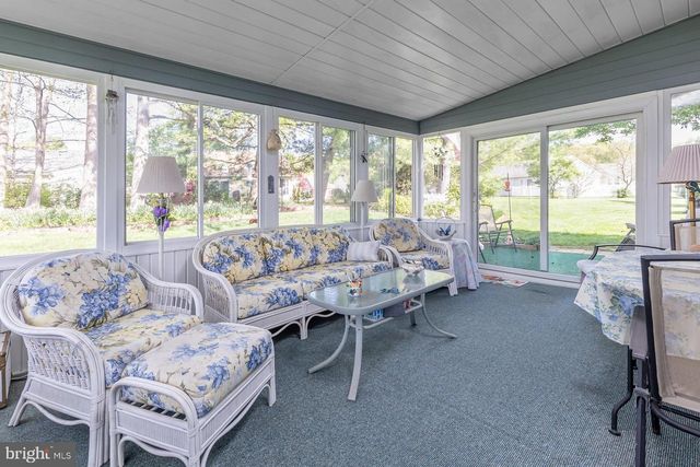 4 STEWART LN, Deptford, NJ 08096