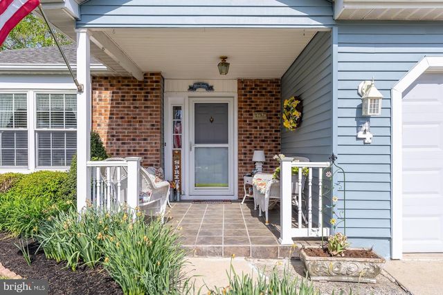 4 STEWART LN, Deptford, NJ 08096