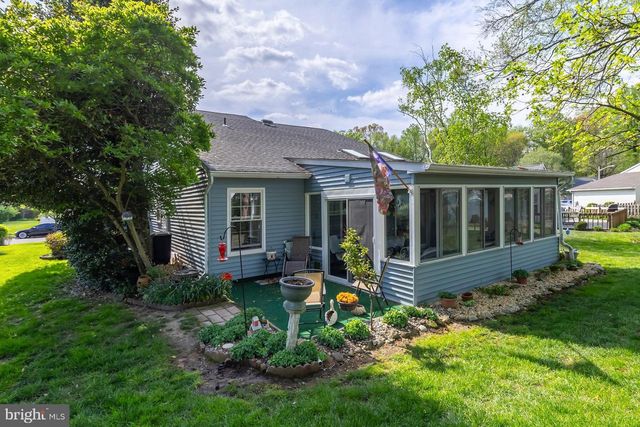 4 STEWART LN, Deptford, NJ 08096