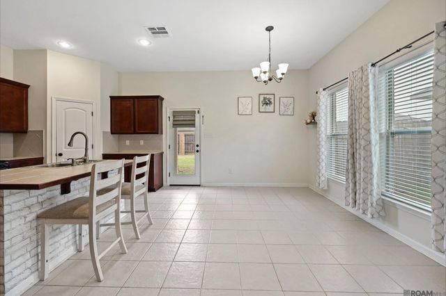 42510 Pebblestone Ave, Prairieville, LA 70769