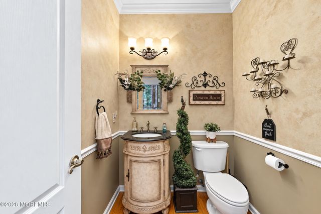 10 Treetops Drive, Monroe Twp, NJ 08831