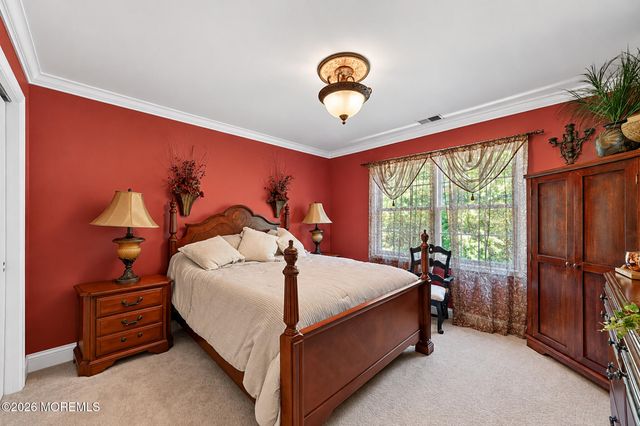 10 Treetops Drive, Monroe Twp, NJ 08831