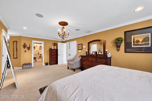 10 Treetops Drive, Monroe Twp, NJ 08831