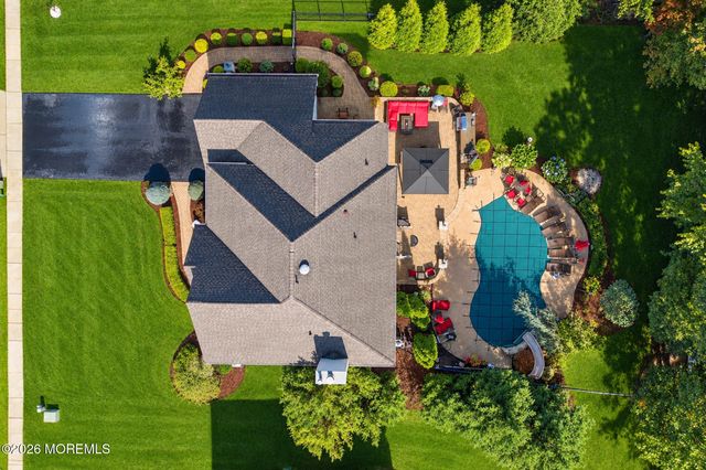 10 Treetops Drive, Monroe Twp, NJ 08831