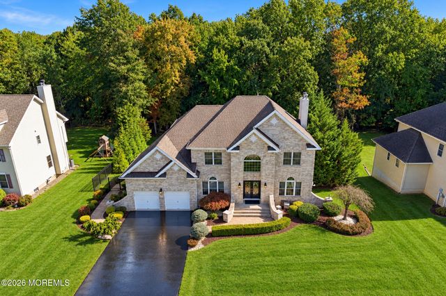 10 Treetops Drive, Monroe Twp, NJ 08831