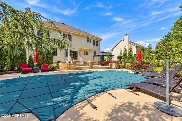 10 Treetops Drive, Monroe Twp, NJ 08831