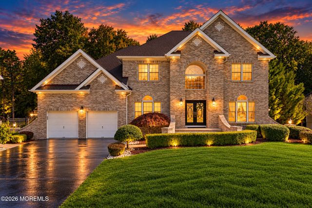 10 Treetops Drive, Monroe Twp, NJ 08831