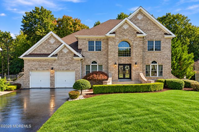 10 Treetops Drive, Monroe Twp, NJ 08831