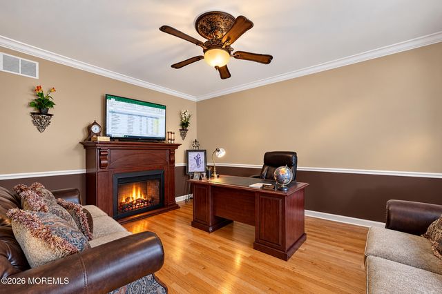 10 Treetops Drive, Monroe Twp, NJ 08831