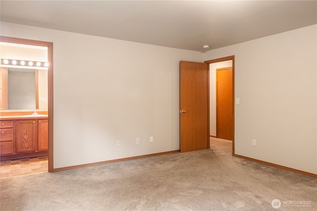 1011 E Sunset Hill Road, Shelton, WA 98584
